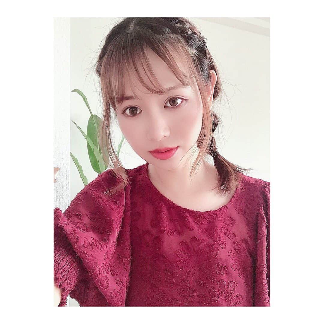 小河結香のインスタグラム：「笑わずに聞いて✋ 橋本環奈様になれると噂のカラコン カンナロゼに変えたわけよ💨 このカラコンが悪い訳ではなく ブラウン系としてはめちゃ良い💕 ただゆんが付けたとこでどの辺が⁉️ っていうただの悲報にしかならないんだが💔 あの天使のような透明感はいくらで買えますか😭 やっぱ茶コンは似合わないんかな🤔 どうしてもハーフ感強くなってしまうよね💧 天使より悪魔…てか魔女🧙‍♀️ #橋本環奈になりたい #カラコン変えました #カンナロゼ」