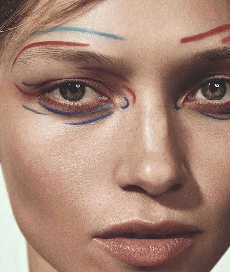 IMG Modelsさんのインスタグラム写真 - (IMG ModelsInstagram)「Beyond Her Eyes. 👀 @hanajirickova stars in the October ‘20 issue of @voguespain. #📷 @ezrapatchett #👗 @vitocastelo #✂️ @laurentphilippon #💄 @karimrahmanmakeup #⭐️ #IMGstars」10月7日 11時44分 - imgmodels