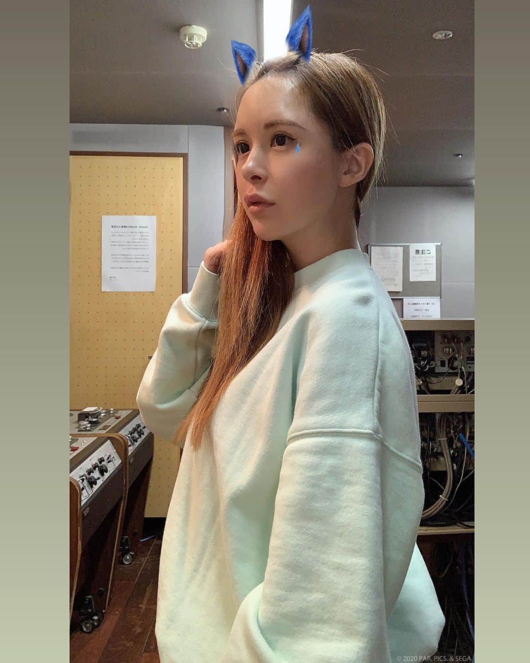 のインスタグラム：「🐱mew おはよ👋」