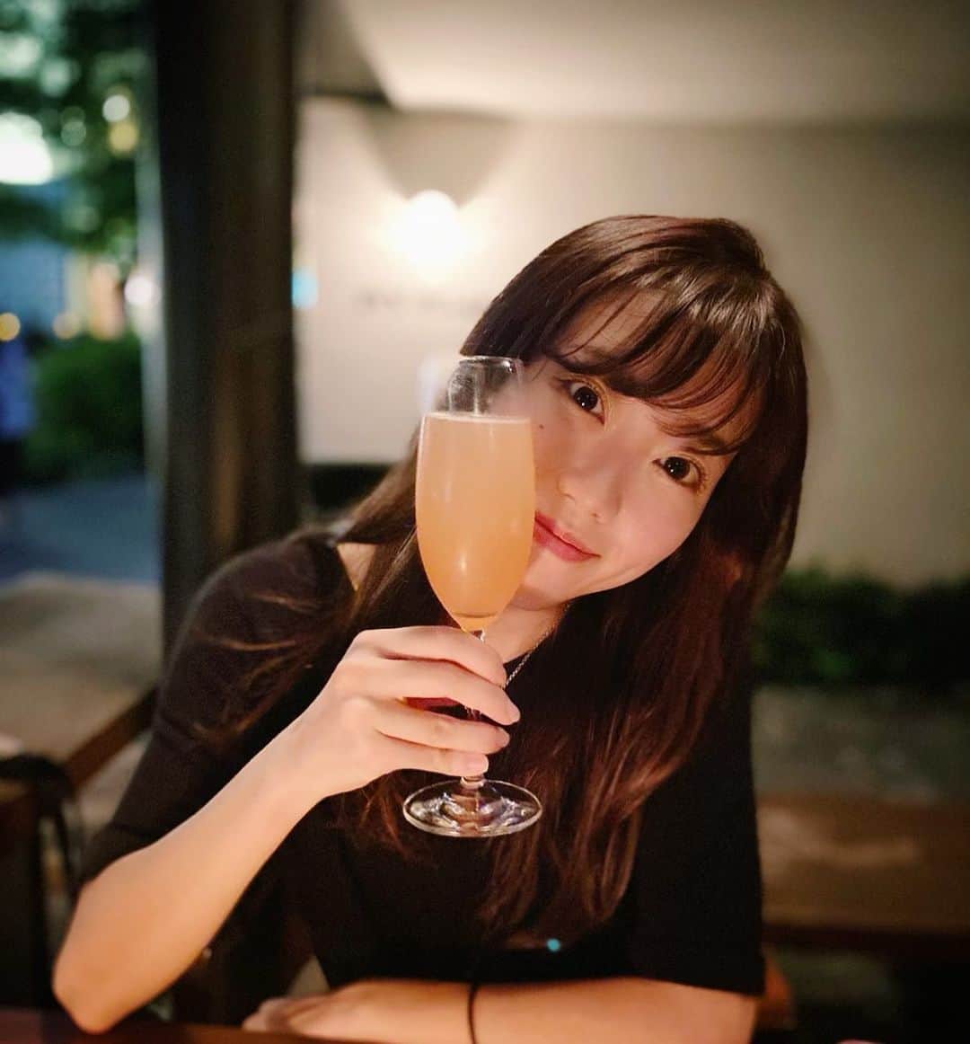 菜々香のインスタグラム：「たまにはお酒でも飲もう。  な秋の夜長。☺️🍂  #iphone11pro#instaphoto#mood#菜々香」