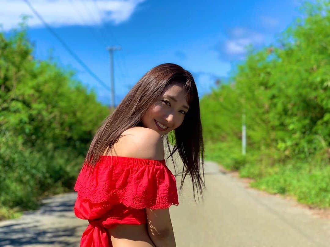 のインスタグラム：「・ 🌺🌺🌺」