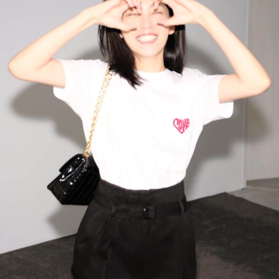 林映唯のインスタグラム：「@michaelkors 致力的 Watch Hunger Stop 慈善活動，邁入第八年了！為需要幫助的兒童提供膳食，一起打造零飢餓的世界♾ #watchhungerstop #MichaelKors」