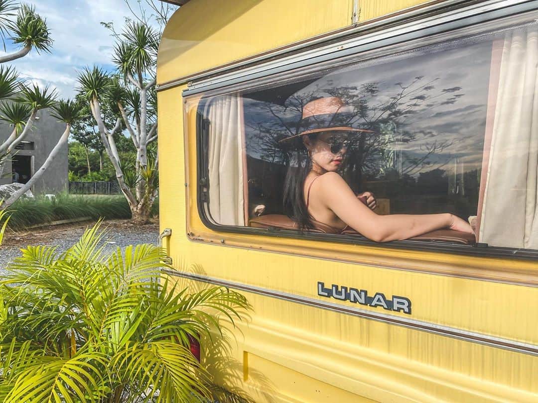 GYEON SEOのインスタグラム：「_* 🚌🚌🚌 . . #hunzgmemo」