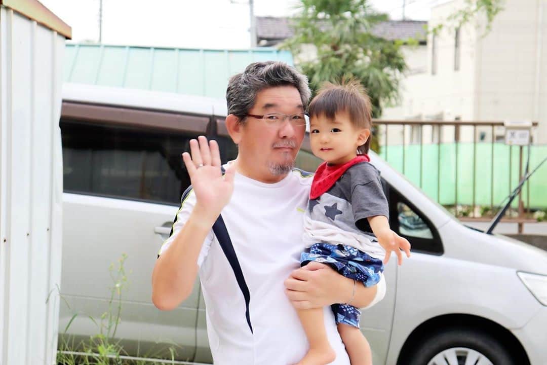 Momoeのインスタグラム：「#happy #家事 #育児 #family #家族 #boy #smile #男の子 #息子 #code #love #lucky #kids #子供 #thankyou #宝物 #ベビー #fashion #follow #心 #縁 #パパ #ママ #家族写真 #男の子ママ #赤ちゃん」