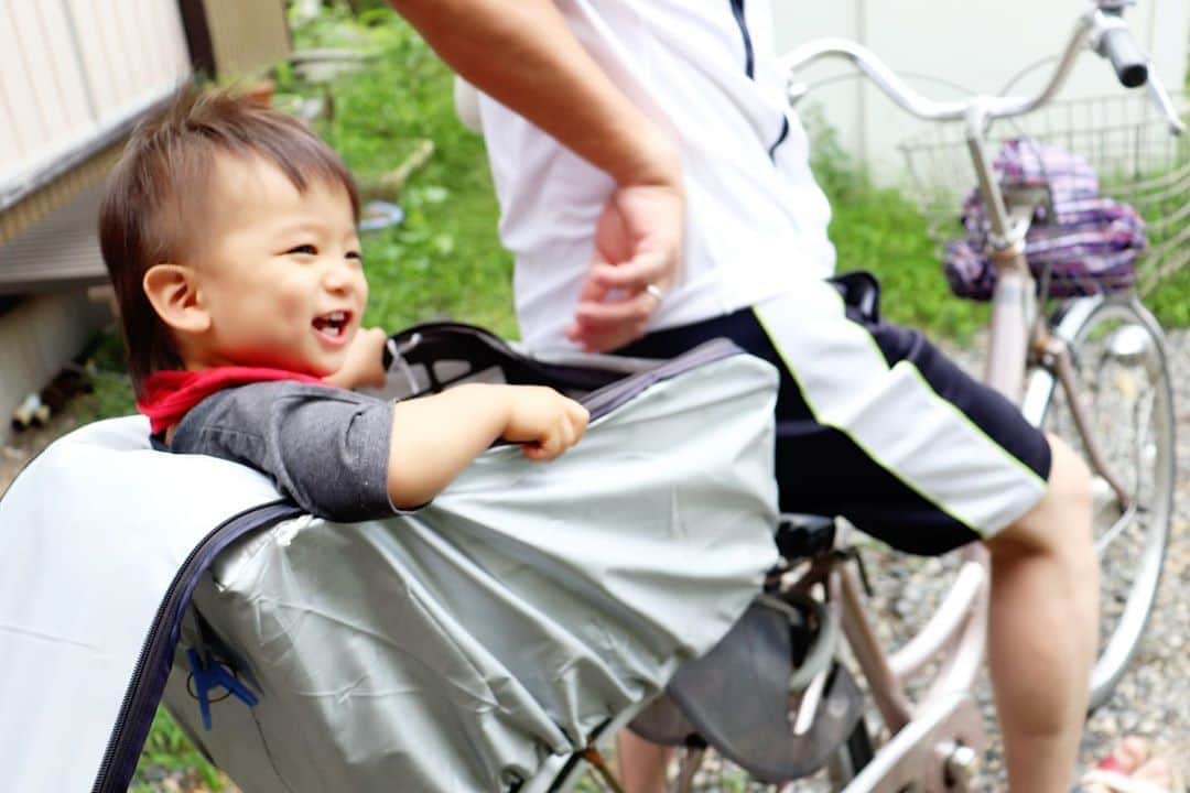 Momoeのインスタグラム：「#happy #家事 #育児 #family #家族 #boy #smile #男の子 #息子 #code #love #lucky #kids #子供 #thankyou #宝物 #ベビー #fashion #follow #心 #縁 #パパ #ママ #家族写真 #男の子ママ #赤ちゃん」