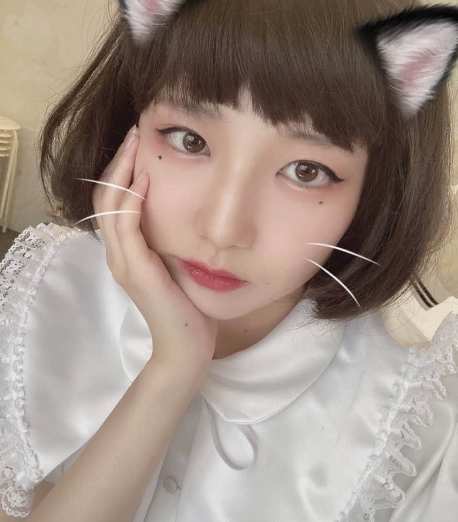 双木昭夫のインスタグラム：「双木のメイクはロンコンメイクでドールメイクです💖」