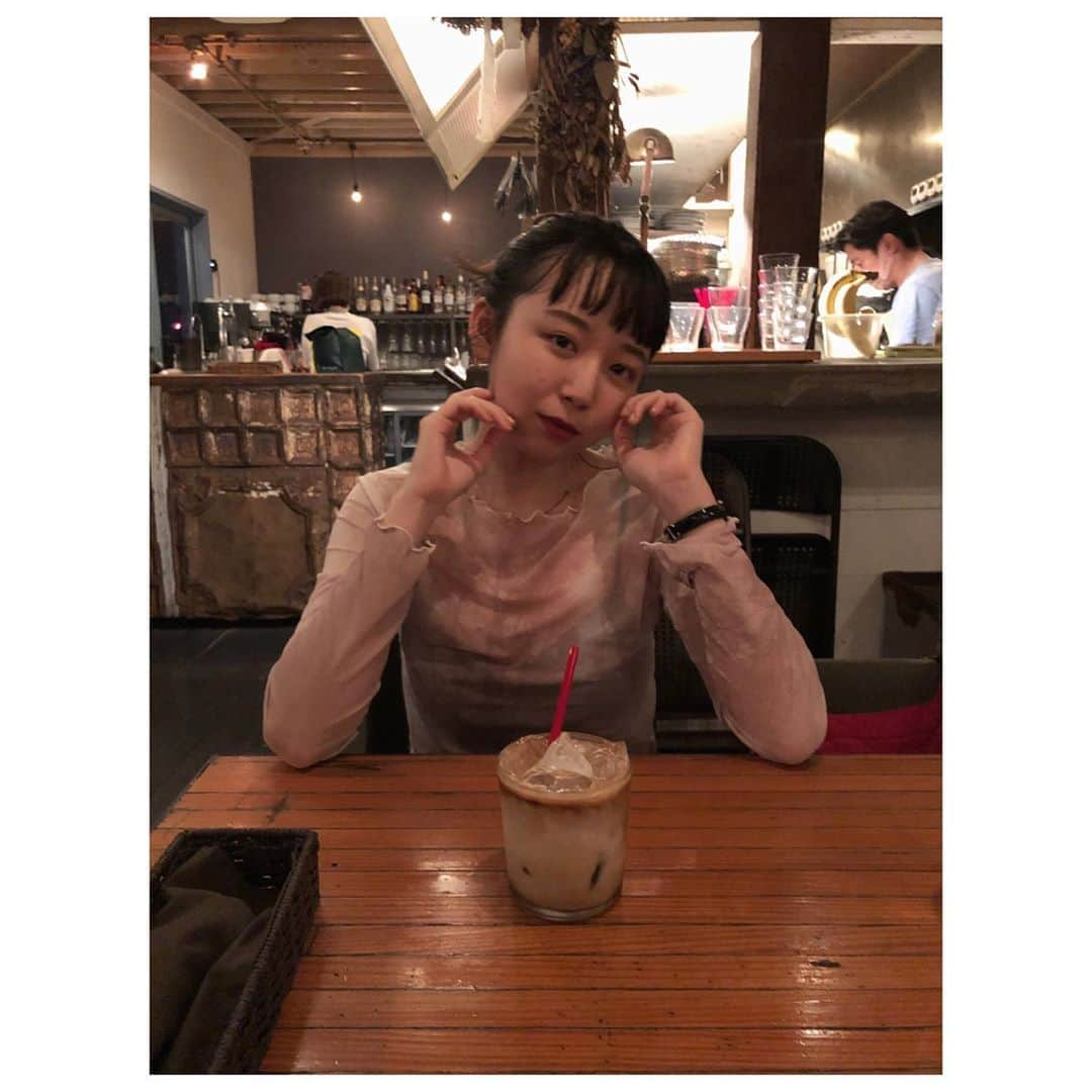 勝田里奈さんのインスタグラム写真 - (勝田里奈Instagram)「MARTEのピンク色のシースルートップス🌷💓🎀🦩﻿ ﻿ この時期の気温に特に出番多め。﻿ 質感も透け感も良い◯﻿ ﻿ MARTEはヴィンテージもオリジナルもほんっとうにかわいくて大好きなブランドなんだっ﻿ ﻿ @marte_vintage ﻿ #marte_vintage ﻿ #marte_original」10月7日 16時41分 - rinakatsuta