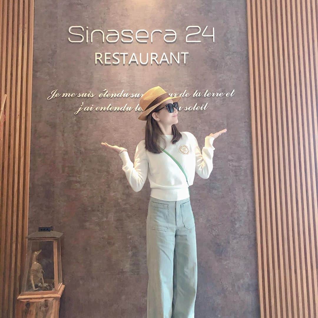 ハンナ・クインリヴァンのインスタグラム：「Day4!   What a meal!💕  #好吃 #心目中的 台東米其林」