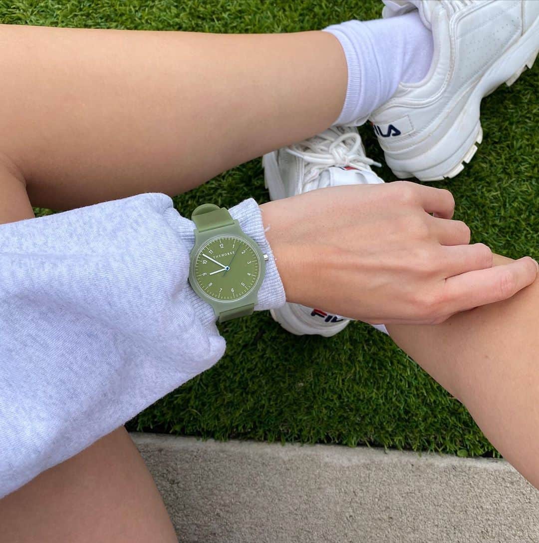 The Horseさんのインスタグラム写真 - (The HorseInstagram)「The new Blockout collection has arrived! Bringing simple summer sentiments to your wardrobe. This versatile youthful design isn’t taking itself too seriously, swipe to explore our 5 new colour ways!  #thehorsewatches #siliconewatches #vegan #veganwatches #arrivedfromthestables #thehorse」10月7日 17時07分 - the_horse
