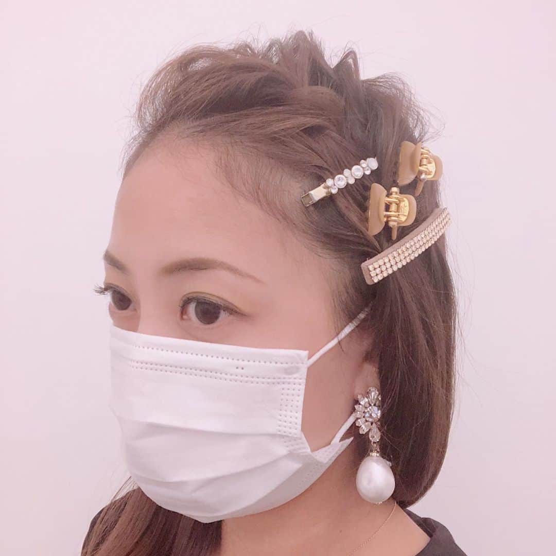 花蝶しほさんのインスタグラム写真 - (花蝶しほInstagram)「#acca #アッカ #久しぶりの #ヘアアレンジ #投稿 #前髪アレンジ #ミニクリップの #使い方 #模索中」10月7日 17時23分 - s1h0i1h2o