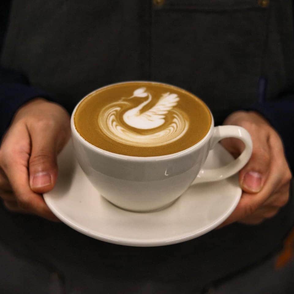 Seung Min Limさんのインスタグラム写真 - (Seung Min LimInstagram)「라떼아트 , 바리스타반 , 창업반 , 원데이 교육 상시모집  • 🔥튜닝피쳐 구매 문의🔥 • Tel. 010-4266-0554 • Kakao talk ID. ismskynet • • 교육 장소 : 서울 특별시 금천구 가산디지털단지 1로 159- 20 502커피로스터스 LAB 실 • •• ••• #barista #latte #latteart #coffee #cafe #baristadaily #baristalife #커피 #카페 #개인레슨#바리스타 #라떼 #라떼아트 #프리푸어 #라떼아트수업 #라떼아트교육 #라떼아트클래스 #일상 #가산디지털단지카페 #가산디지털단지 #카페투어 #원데이클래스」10月7日 17時29分 - barista_seung