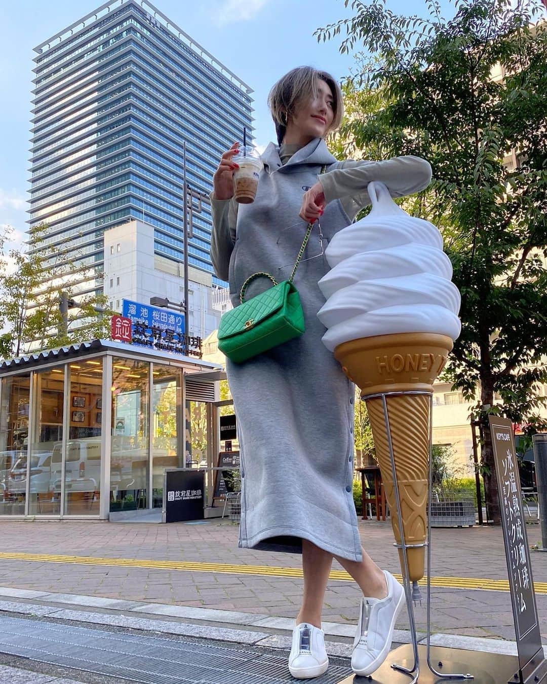 &mのインスタグラム：「まりちゃんに雪だるま⛄️みたいで可愛い〜て言われた一枚🥳」