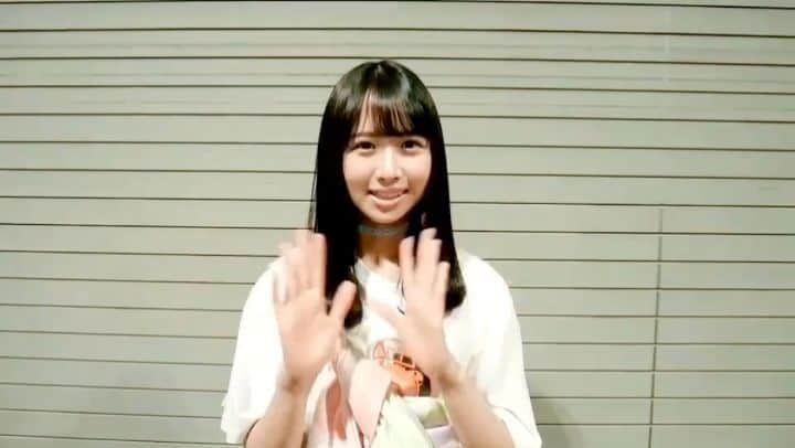 日本テレビドラマ「DASADA」のインスタグラム：「. #上村ひなの ●🔻● #ひなのなの 😊 顔推しなんで👌 . #カラダWEEK 応援アーティスト就任📣 #キュンエク よろしくお願いいたします！ . #日向坂46 × #DASADA Fall&Winter Collection 10月15日開催ライブ配信 夜7時30分開演 チケット販売中🦕 ※見逃し配信(アーカイブ) 期間：10月17日夜7時～10月18日夜7時まで . #dasada #青春の馬 #ナゼー .」
