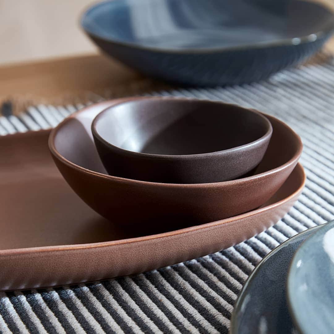 Target Australiaさんのインスタグラム写真 - (Target AustraliaInstagram)「Serve up truly unique style with our new reactive glaze dinnerware – no two pieces are the same  🎯♥️ #targetaus #targetaushome」10月7日 18時11分 - targetaus