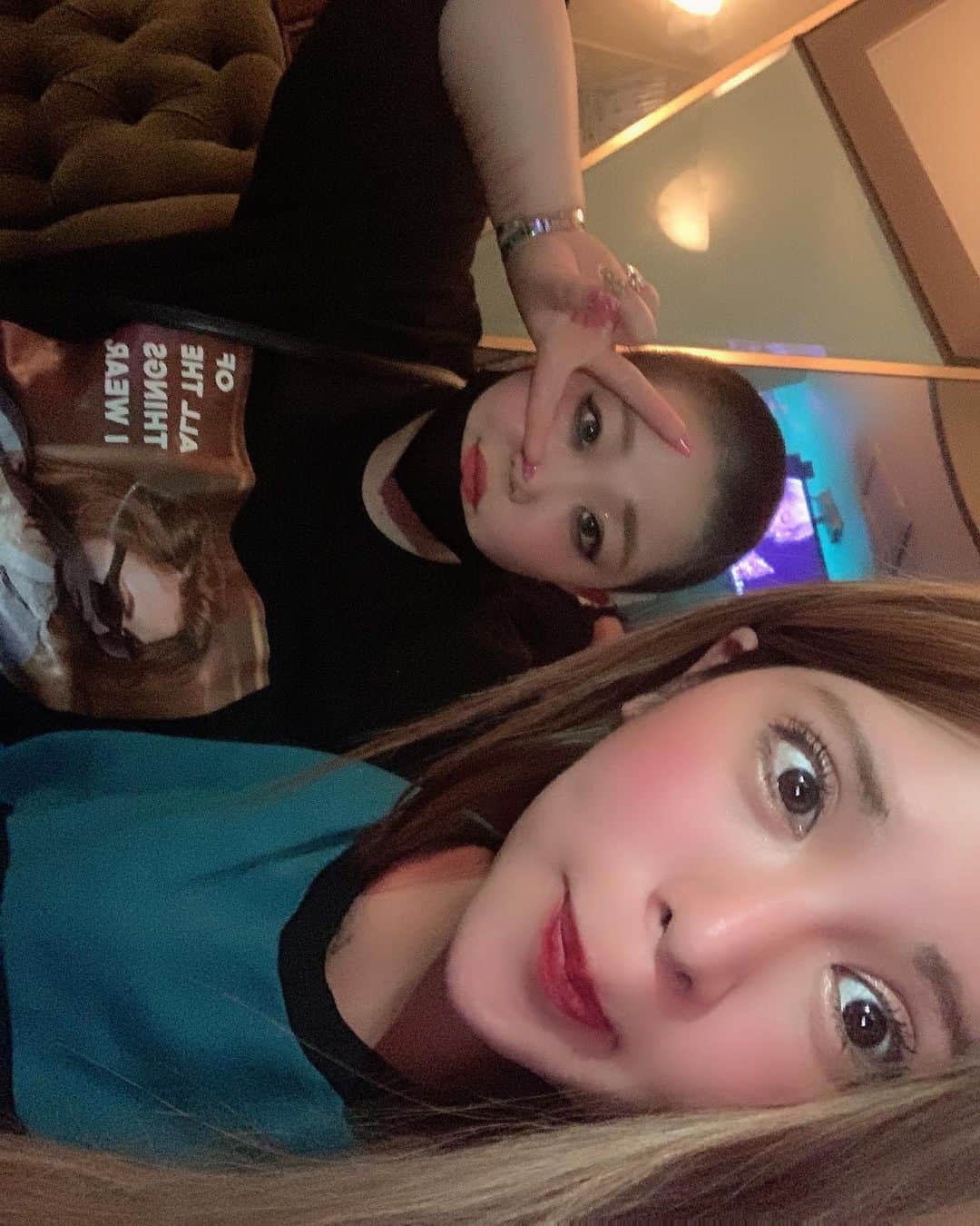坂口杏里のインスタグラム：「0:00〜BAR SEA おるどー💕 昨日はバー山田の、 りっちゃんが遊びにきてくれました🥰 ライン交換、記念撮影しましょう！ お話しましょ💕カラオケもあります🥰 明日私お休みです☀️  飲みましょうこ💁‍♀️💓  歌舞伎町2-14-8 メトロプラザ2ビル 3F SEA 03 6233 8484」