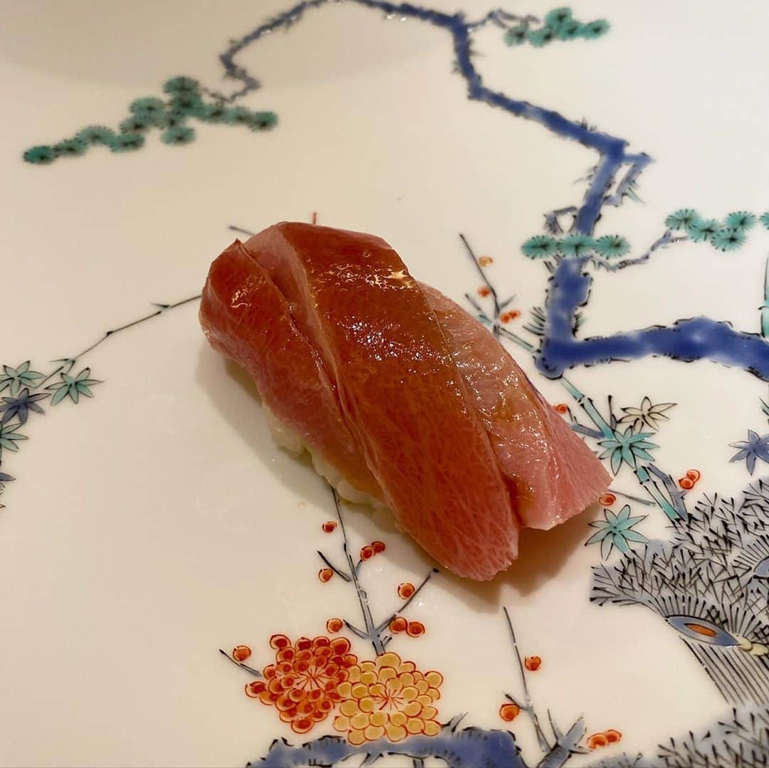 のインスタグラム：「同世代でいろいろ語り合いました」