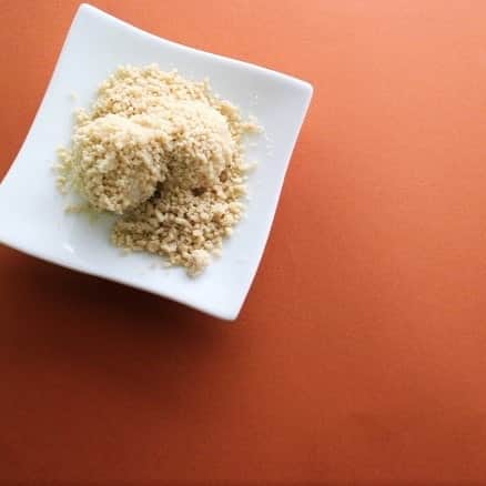 Shinkinedo Group inc.さんのインスタグラム写真 - (Shinkinedo Group inc.Instagram)「. 🌰栗粉餅🌰 . 栗粉餅，本家の伝統の味。 岐阜県産のもち米で搗き上げたお餅に… 国産の栗を粉状にしてふりかけた伝統的な栗菓子。 . 栗粉は大粒のそぼろ状なので…風味豊かな香り… なめらかな口当たり…。 . 最高名誉賞受賞！ . 今だけしか味わえない限定の美味しさをこの機会に是非！  https://shop.shinkinedo.com/fs/shinkinedo/kurikomoti-6  価格1,188円(税込) . . . #新杵堂#秋限定 #モンブラン好きな人と繋がりたい #お菓子好きな人と繋がりたい #おうち時間　#栗きんとん #モンブラン　#中津川市 #おやつ#甘党女子#金賞受賞 #別腹　#お菓子大好き#Chestnuts kinton #구리킨톤 #モンドセレクション #ごほうびスイーツ #おうちスイーツ #sweetspic  #sweetstagram #instadessert #푸드스타그램 #일본음식 #좋아요반사 #자신에게포상 #존맛#달콤한남자 #집스위 #냠냠」10月7日 18時42分 - shinkinedo