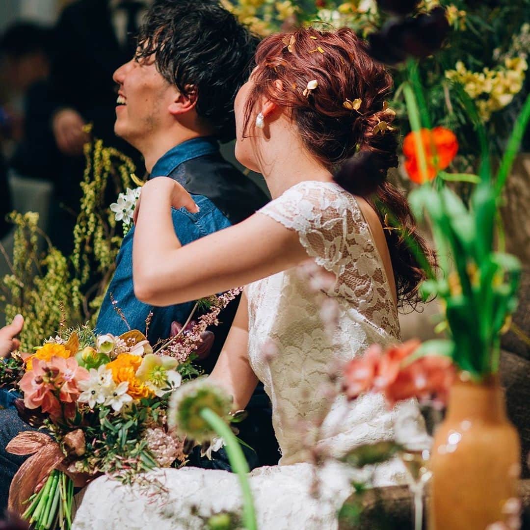 ARCH DAYS Weddingsさんのインスタグラム写真 - (ARCH DAYS WeddingsInstagram)「お花いっぱいの素敵な装花コーディネート5選💐﻿ ﻿ _ _ _ _ _ _ _ _ _ _ _ _ _ _ _ _ _ _﻿ ﻿ ﻿ みずみずしい生花がずらっとならんだ空間は、誰もが心躍ってしまうほどの美しさを持っていますよね♡﻿ ﻿ ウェディングという特別な1日だからこそ、会場中にお花をたくさん散りばめた装花のアイディアはいかが？✨﻿ ﻿ ARCH DAYS花嫁さんたちのおしゃれな実例5つをピックアップ👆🏻﻿ ﻿ ﻿ -----﻿ ﻿ ﻿ DIYコラムのモデルになってくれる花嫁さんを大募集🤍﻿ ﻿ @archdays_weddings をフォロー＋ #archdays花嫁 をつけて投稿するだけで応募完了！﻿ ﻿ ARCH DAYSのプロフィールブックやウェルカムボードなど、DIYコラムのモデルさんとして、編集部からお声がけをさせていただきます💄﻿ ﻿ 沢山のご応募お待ちしています♩﻿ ﻿ ﻿ -----﻿ ﻿ ﻿ ▽ARCH DAYSトップページはこちらから☑︎﻿ @archdays_weddings﻿ プロフィールのリンクから﻿ ﻿ ▽KIDS & BABYのパーティーアイディアはこちら☑︎﻿ @archdays﻿ ﻿ ﻿ -----﻿ ﻿ ﻿ ARCH DAYSに会員機能ができました💁‍♀️﻿ ﻿ 気になる記事や写真をクリップして、もっと便利に！自分だけのページを作れます📎﻿ ﻿ また、会員登録をしてマイページからパートナーを招待すれば、2人でイメージを共有可能に♩﻿ ﻿ ﻿ -----﻿ #archdays #archdays_wedding #アーチデイズ #アーチデイズウェディング #装花 #装花コーディネート #装花装飾 #装花レポ #ウェディング装花 #ウエディング装花 #結婚式装花 #高砂 #高砂装花 #高砂装飾 #高砂コーディネート #テーブル装花 #ゲストテーブル装花 #ゲストテーブル装飾 #ゲストテーブルフラワー #ゲストテーブルコーディネート #weddingflowers #weddingflowerinspiration #weddingflowerideas #プレ花嫁 #プレ花嫁2020 #プレ花嫁2021 #プレ花嫁準備 #卒花嫁 #卒花嫁レポ﻿ -----」10月7日 19時00分 - archdays_weddings