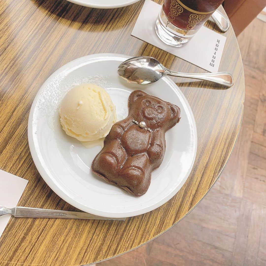 のインスタグラム：「表参道にあるcafeのクマショコラ🧸♡ ・ ・ #表参道#cafe#montook#かふぇめぐり」