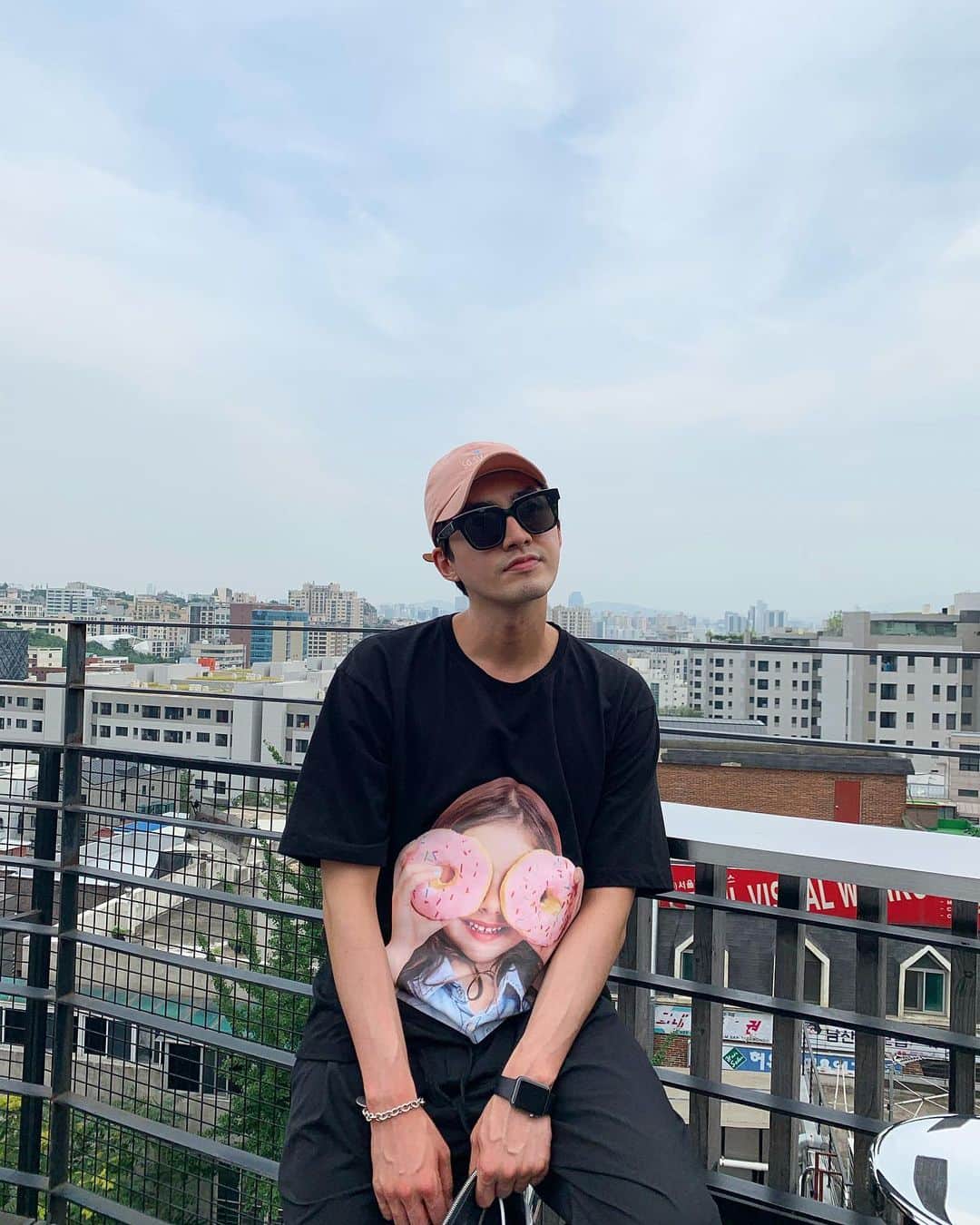 ペク・ミニョンさんのインスタグラム写真 - (ペク・ミニョンInstagram)「🏢핫플ok」10月7日 19時03分 - minhyun_112
