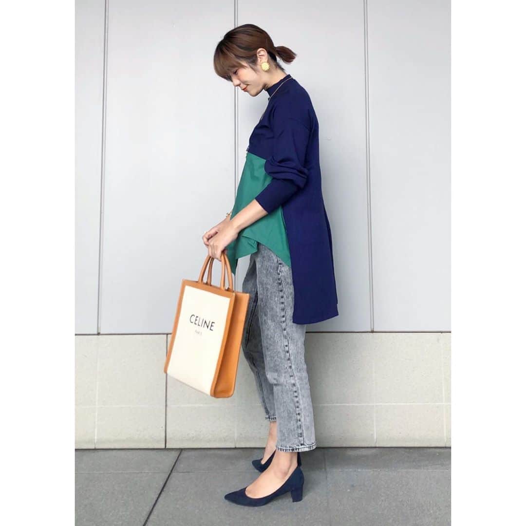 yoka1124さんのインスタグラム写真 - (yoka1124Instagram)「☆☆☆ ・ ・ このトップス可愛すぎるー♡ @un3d_official  こーゆう一癖あるデザイン大好きな人🙋‍♀️ ・ ・ 今日はママ友とランチ 10時から16時まで話たおしたーっ！！ 学校が同じママ友って心強いし 家が近いから帰りは楽チンだし最高だね ・ ・ ・ ・ ・ ・ ・ #un3d #gu #celine #きれいめコーデ #きれいめカジュアル  #大人カジュアルコーデ #大人カジュアル  #code#coordinate#ootd#instafashion#今日のコーデ#ママコーデ#ママファッション#男の子ママ #高身長女子 #ponte_fashion#r_fashion#大人女子#シンプル #シンプルコーデ #きれいめファッション#高身長コーデ」10月7日 19時27分 - yoka1124