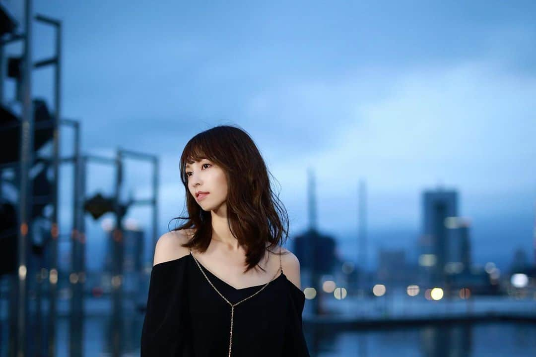 鹿野悠さんのインスタグラム写真 - (鹿野悠Instagram)「🏙🏙🏙 #晴海埠頭  . . . #portrait #ポートレート撮影  #zara #dabagirl #gn #insta_japan #ig_japan  #黄昏」10月7日 19時36分 - harukano1204