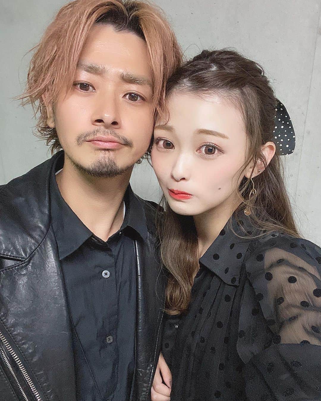 りなてぃさんのインスタグラム写真 - (りなてぃInstagram)「﻿ ﻿ 3年記念日の...♡﻿ ﻿ いつもたくさんの笑顔をありがとう😌﻿ ﻿ ﻿ ﻿ Reminiscenceとーっても美味しかった🥺💓﻿ やっぱりシェフの想いを﻿ 聞きながら食べる料理が、とってもすき😌﻿ ﻿ ﻿ 恒例になってる動画サプライズもありがとうー🎦﻿ 何度もらっても嬉しくてうるうるする🥺﻿ ﻿ ﻿ #2人のイベントが #ほとんど秋冬に密集してる﻿ #こっからイベントづくし #Reminiscena﻿ #レミニセンス #記念日ディナー #名古屋ディナー﻿ ﻿ ﻿ この季節になるとNYとLAの思い出が﻿ 鮮明に蘇ってきて、🥺🥺🥺こんな気持ちになる。←﻿ ﻿ ﻿ ﻿ ﻿ ﻿」10月7日 19時48分 - rinatea_25