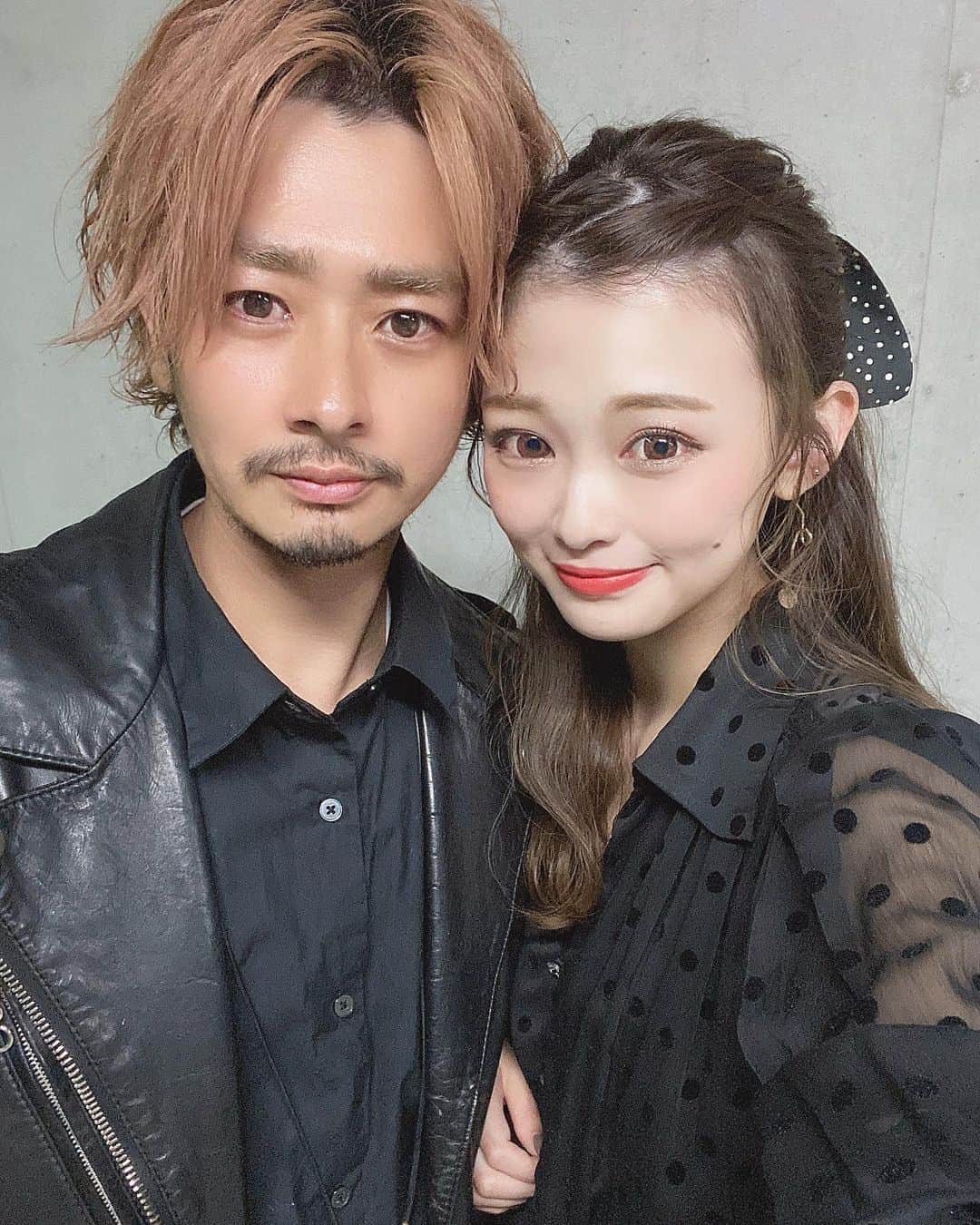 りなてぃさんのインスタグラム写真 - (りなてぃInstagram)「﻿ ﻿ 3年記念日の...♡﻿ ﻿ いつもたくさんの笑顔をありがとう😌﻿ ﻿ ﻿ ﻿ Reminiscenceとーっても美味しかった🥺💓﻿ やっぱりシェフの想いを﻿ 聞きながら食べる料理が、とってもすき😌﻿ ﻿ ﻿ 恒例になってる動画サプライズもありがとうー🎦﻿ 何度もらっても嬉しくてうるうるする🥺﻿ ﻿ ﻿ #2人のイベントが #ほとんど秋冬に密集してる﻿ #こっからイベントづくし #Reminiscena﻿ #レミニセンス #記念日ディナー #名古屋ディナー﻿ ﻿ ﻿ この季節になるとNYとLAの思い出が﻿ 鮮明に蘇ってきて、🥺🥺🥺こんな気持ちになる。←﻿ ﻿ ﻿ ﻿ ﻿ ﻿」10月7日 19時48分 - rinatea_25