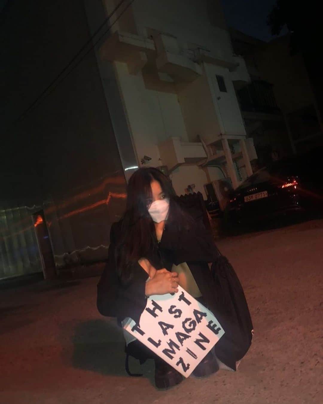 ヒョミン さんのインスタグラム写真 - (ヒョミン Instagram)「해치지않아요#AllBlack」10月7日 20時01分 - hyominnn