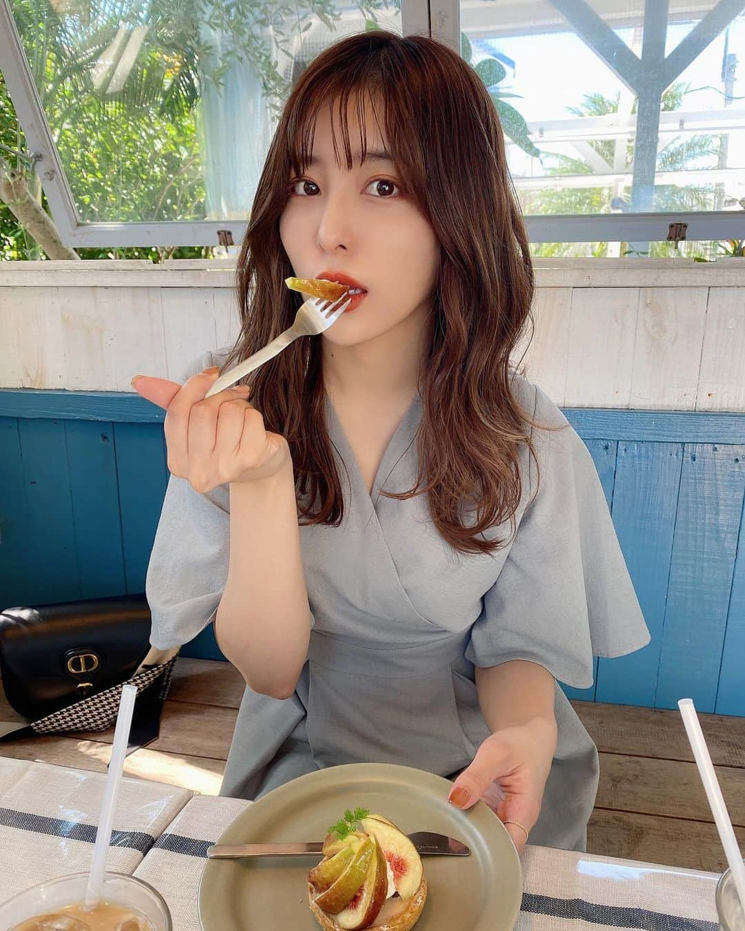 桃衣香帆さんのインスタグラム写真 - (桃衣香帆Instagram)「美味しいもの食べてにんまり🤭」10月7日 20時45分 - momoikaho