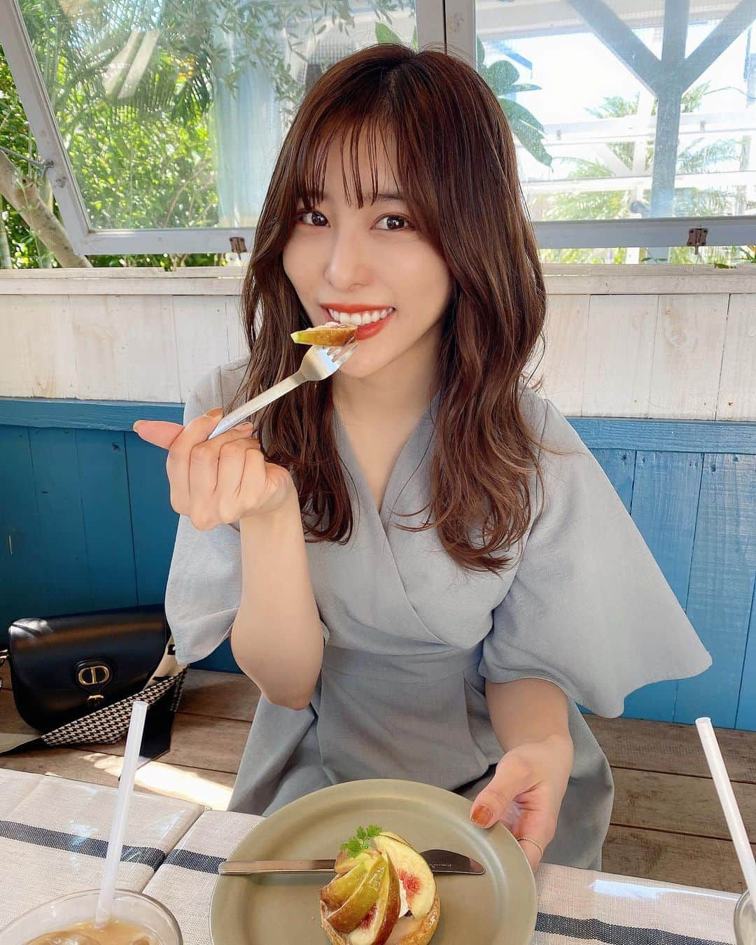 桃衣香帆さんのインスタグラム写真 - (桃衣香帆Instagram)「美味しいもの食べてにんまり🤭」10月7日 20時45分 - momoikaho