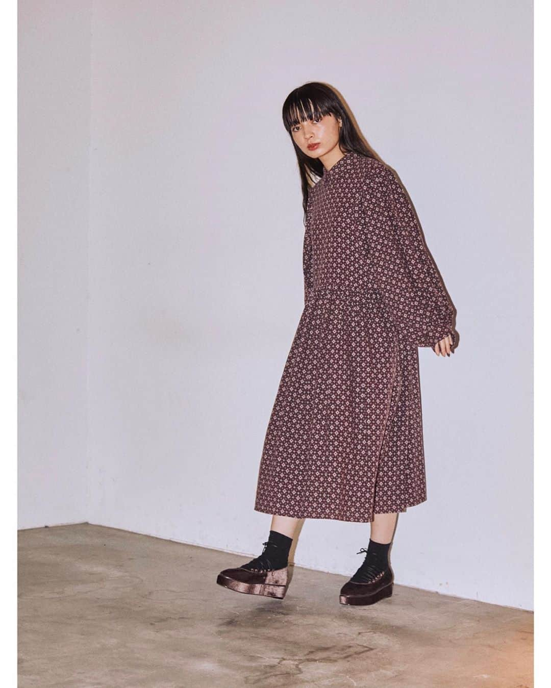 merry jennyさんのインスタグラム写真 - (merry jennyInstagram)「【 new arrival ! 】 ㅤㅤㅤㅤㅤㅤㅤㅤㅤㅤㅤㅤㅤ 10/8 (thu)入荷予定！ topのURLから⇨  @merryjenny_instagram  ぜひcheckして下さいね！ ㅤㅤㅤㅤㅤㅤㅤㅤㅤㅤㅤㅤㅤ 01 ◯ チュールレイヤードカーディガン col : ivory / beige / lavender ¥8,800 (tax in) ㅤㅤㅤㅤㅤㅤㅤㅤㅤㅤㅤㅤㅤ 02 ◯ vintageギャザースリーブワンピース col : light gray / wine / black ¥10,450 (tax in) ㅤㅤㅤㅤㅤㅤㅤㅤㅤㅤㅤㅤㅤ ㅤㅤㅤㅤㅤㅤㅤㅤㅤㅤㅤㅤㅤ #merryjenny #メリージェニー  #2020aw #autumn #surrealisme」10月7日 20時45分 - merryjenny_instagram