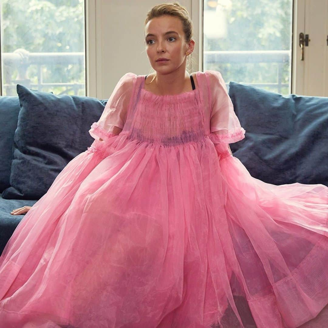 Dazed Magazineさんのインスタグラム写真 - (Dazed MagazineInstagram)「Thinking about the prospect of @killingeve beauty and fashion product lines. Are you copping? 👀⠀ ⠀ Tap the link in bio for details 📲  📷 Villanelle wears @mollygoddard, still from #KillingEve」10月7日 21時09分 - dazed