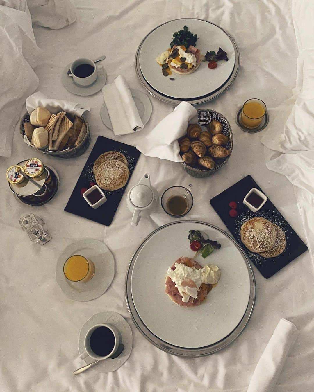 ベレン・ロドリゲスのインスタグラム：「☕️」
