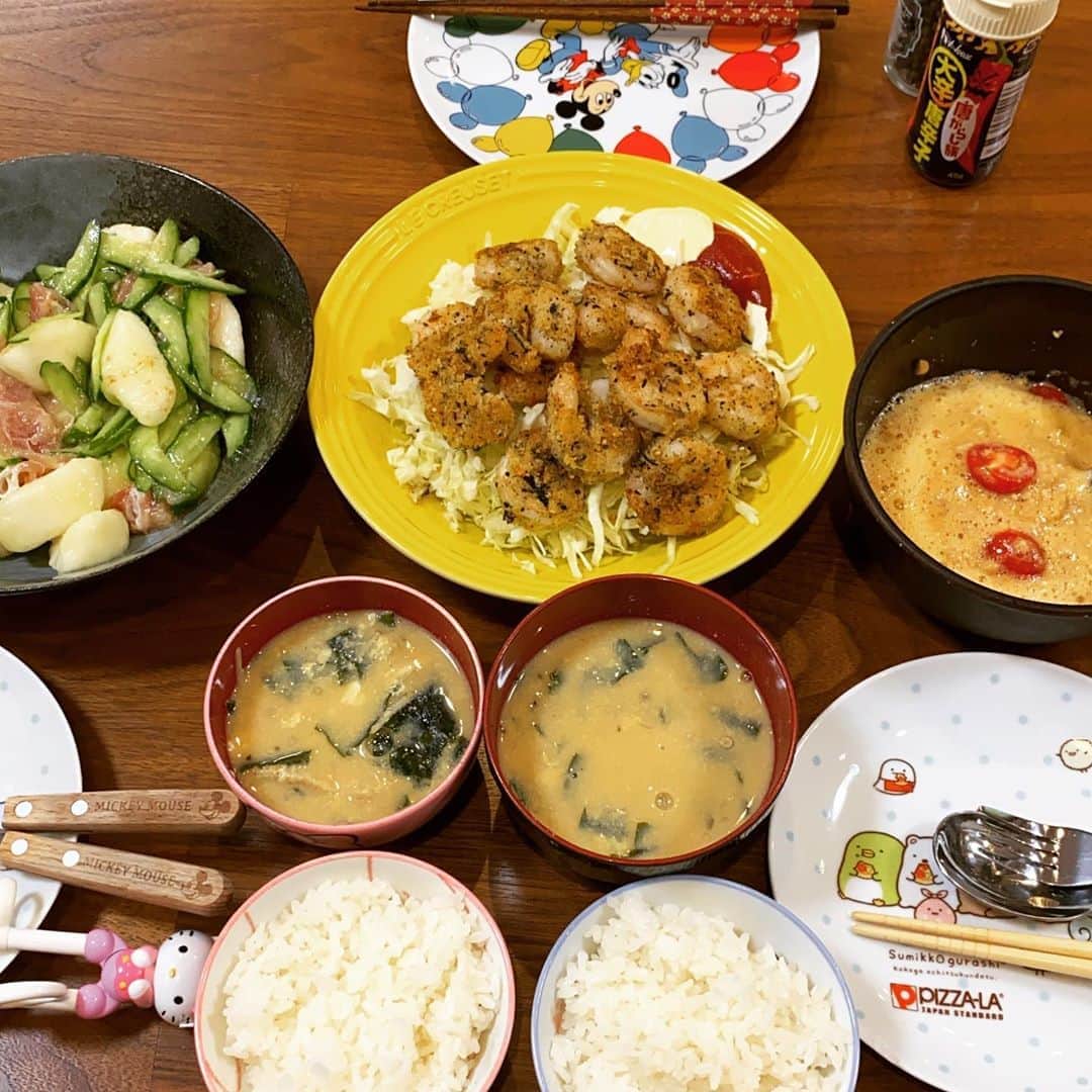 西山茉希さんのインスタグラム写真 - (西山茉希Instagram)「#西山食堂 #海老の磯辺フライ #なっトマト #洋梨きゅうりde生ハムサラダ #ワカメとえのきの玉子汁  海老は一個も食べれなかった。 最近続く。 メイン無し。  ま、いーけど。 ピカン。  #ぐないです」10月7日 21時12分 - maki.nshiyama50