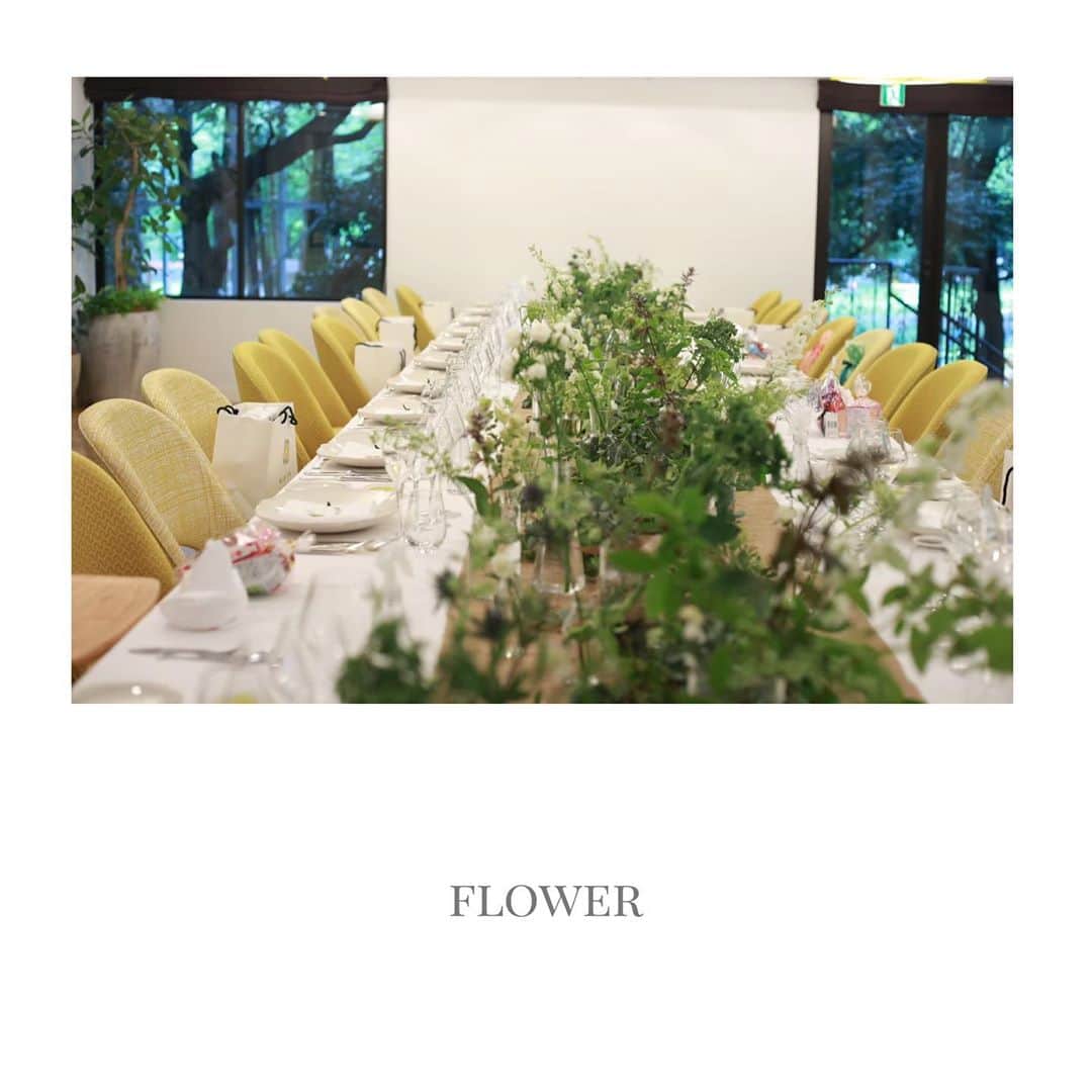 日比谷パレスさんのインスタグラム写真 - (日比谷パレスInstagram)「《 flower 》 .  ー 5 . July Hibiya Palace  フローリストと一からコーディネートを考えます。  この日だけの特別なコーディネート。  おふたりらしさ、ゲストの皆様のこと、 色々なことを一緒に考えながら創っていきます。 . . florist : @raque_rie sound : @soundcouture_haru hair&make : @maisondeblanche photo : @maisondeblanchephoto coordinator : @hayato_takami . . . ▶︎▶︎ YouTube 更新中 channel / PRIOR RESTAURANT & WEDDINGS . ▶︎▶︎ IGTV 更新中 アカウントトップページよりご覧頂けます。 . ご結婚式本番の映像もご紹介中！ ぜひご覧ください🎬🌿 . . ------------------------------------------ . . #日比谷パレス  #日比谷公園 #一軒家貸切 #一軒貸切ウェディング #大人ウェディング #大人婚 #大人婚プレ花嫁 #上質な空間 #上質ウエディング #卒花レポ #日比谷パレス花嫁 #東京花嫁 #東京レストラン #式場探し #プロポーズ #ガーデンウェディング #レストランウェディング #プレ花嫁準備 #ウェディングレポ #ウェディングフォト #hibiyapalace #hibiyapark #raque #michelin #provance #provancestyle #gastronomy #restaurantwedding #prewedding #prebridal」10月7日 21時43分 - hibiyapalace_wedding