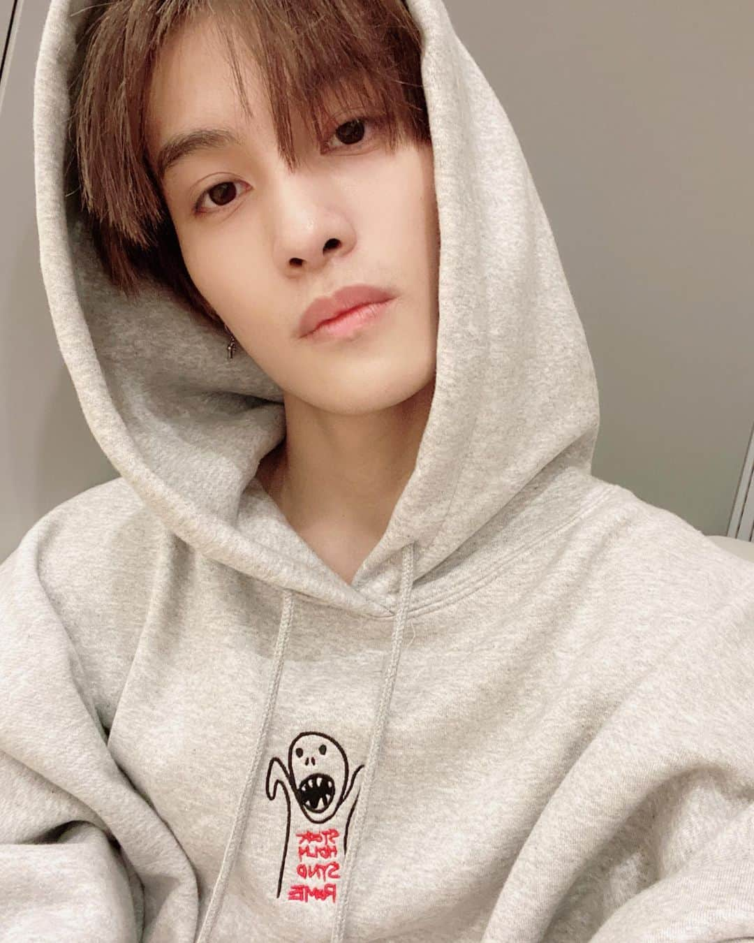 ヤンヤン（YangYang）さんのインスタグラム写真 - (ヤンヤン（YangYang）Instagram)「Hoodie season」10月7日 21時50分 - yangyang_x2