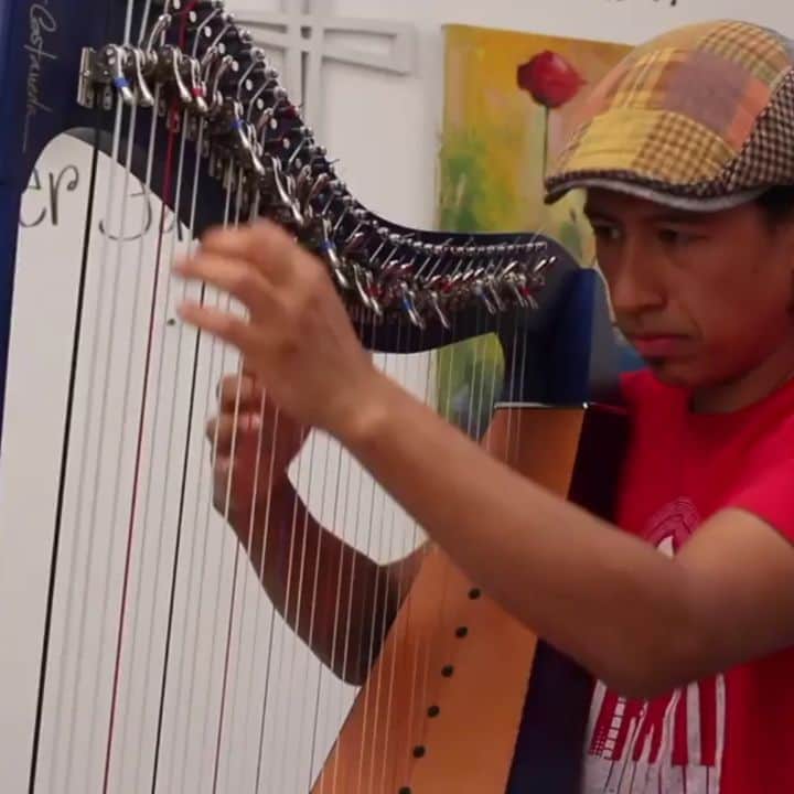 ウィリアム・アルジョナのインスタグラム：「Um bom dia pra todos!! Com muita inspiração, criatividade e harmonia. Salve @hamiltondeholanda @edmarcastaneda」