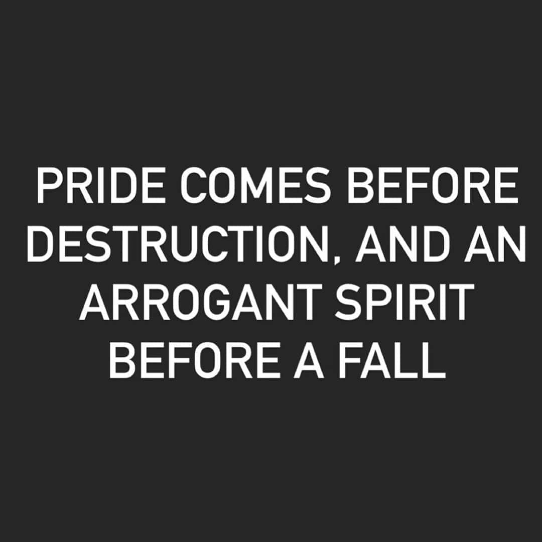 のインスタグラム：「🦋🦋Humility is so fragile 🦋🦋It can all be lost and gone. Arrogance kills and will always have destructive consequences #proverbs#hubris」