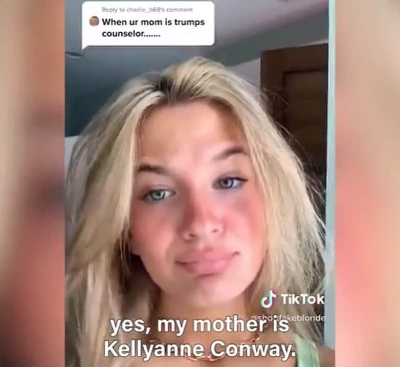 ヘザー・マクドナルドさんのインスタグラム写真 - (ヘザー・マクドナルドInstagram)「Deb & Coltee impressions are back! @sarahcolonna1 is on Juicy Scoop to discuss all the hottest topics. (Swipe to see some of the topics)   Kelly Ann Conway and her daughters Tik Tok, why Tyra Banks needs to fire her stylist, Deb & Coltee and that epic #90dayfiancehappilyeverafter Zoom Reunion.  & So much more!   ✨episode up at midnight」10月8日 8時05分 - heathermcdonald