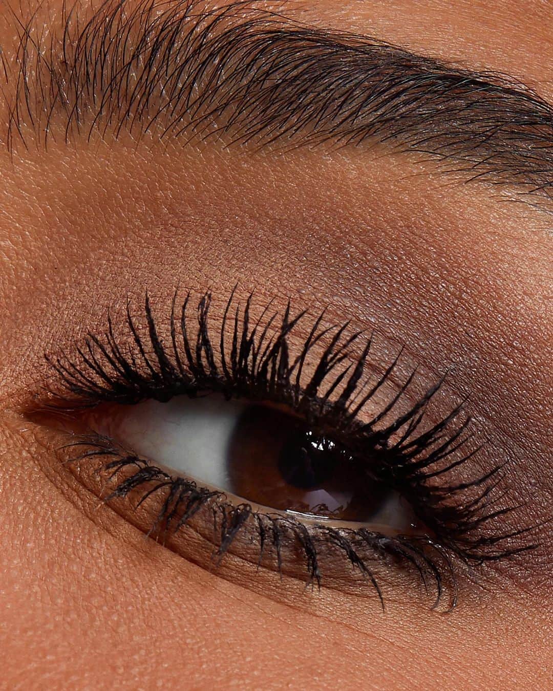 NARSさんのインスタグラム写真 - (NARSInstagram)「Have you taken your lashes to extremes yet? Featuring Climax Extreme Mascara   Get the look: Single Eyeshadow in Biarritz, Blondie, and Coconut Grove」10月8日 0時12分 - narsissist