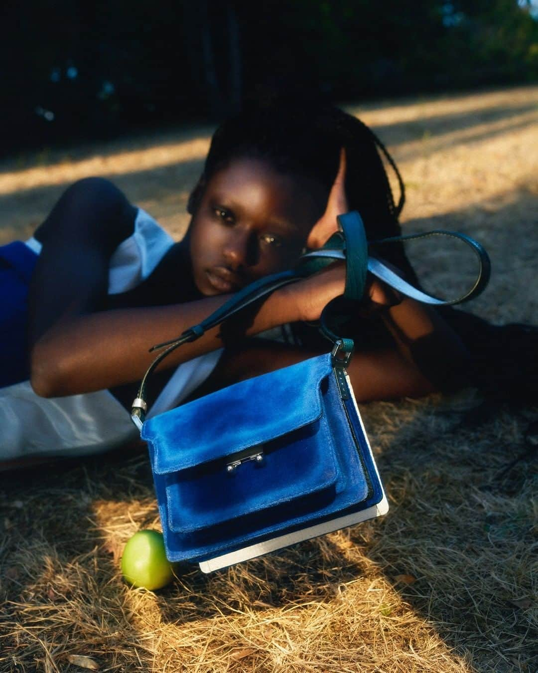 マルニさんのインスタグラム写真 - (マルニInstagram)「And… out of the blue, slip into the dream.  Photographer @arnaudlajeunie blurs the fine line between the natural and the artificial, portraying the #MarniFW20 collection in a secluded location in French countryside.  The work, shot on film, explores human behaviors through frames which are inspiring and inspired, at once.   Model @queentoide  Creative direction @may_be  Styling @georgia.pendlebury」10月8日 1時00分 - marni