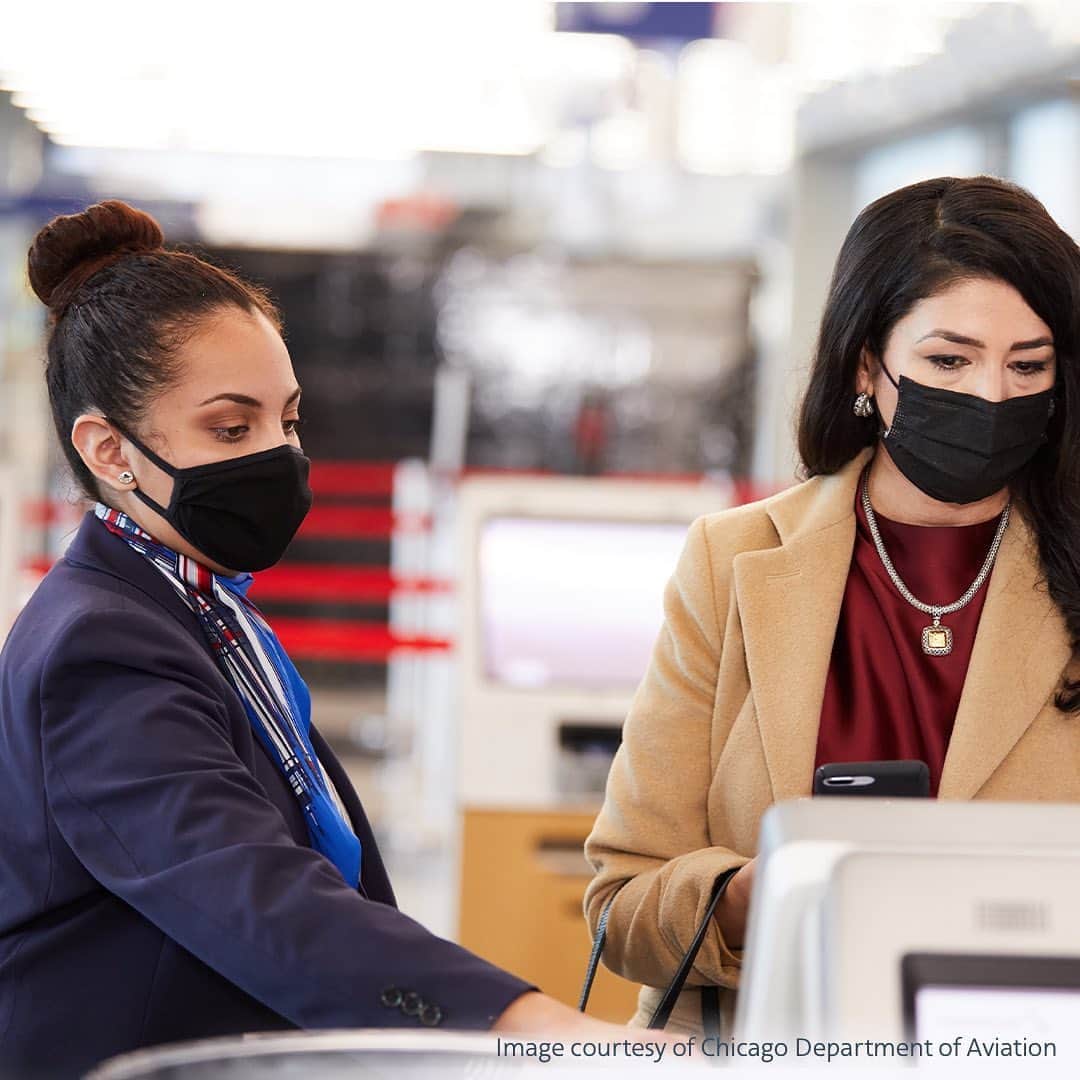 アメリカン航空のインスタグラム：「Our Customer Service #AATeam members go above and beyond to care for our customers. During #NationalCustomerServiceWeek, we recognize their efforts and show our appreciation for all that they do each and every day.」