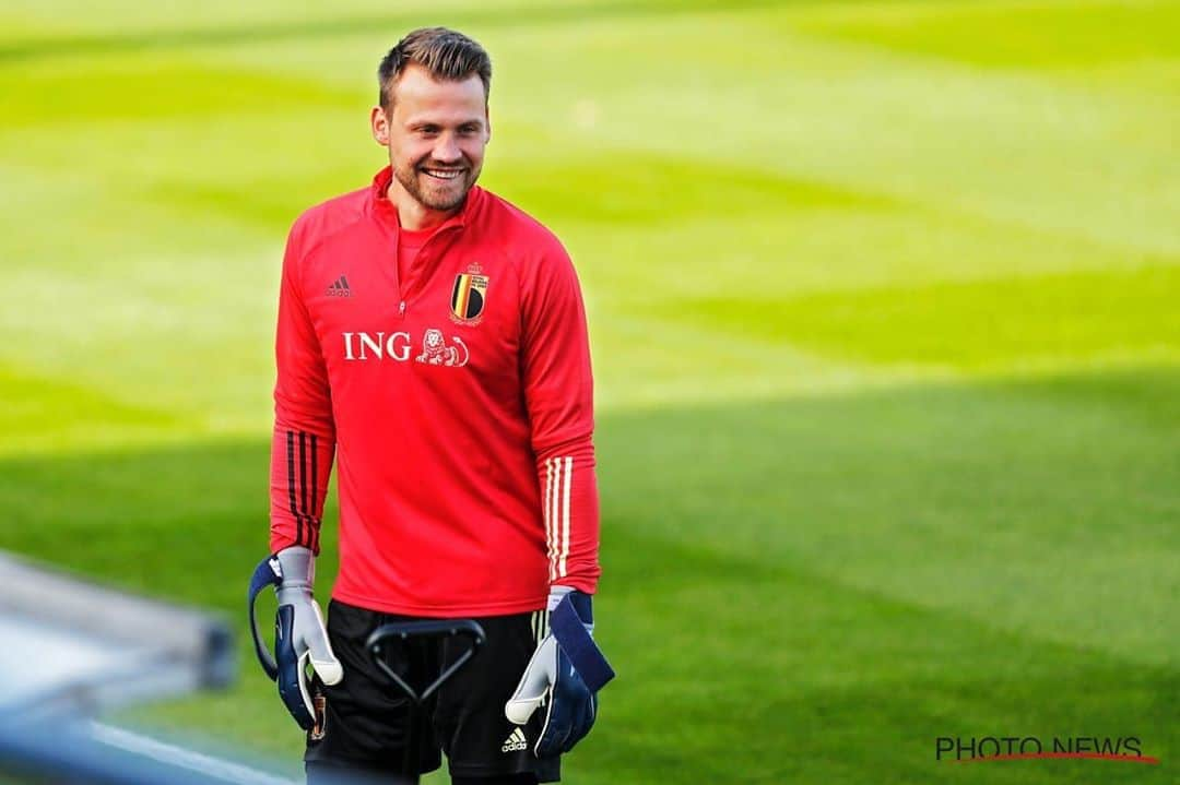 シモン・ミニョレさんのインスタグラム写真 - (シモン・ミニョレInstagram)「Last preparations before tomorrow’s game! 🇧🇪🙌🏼 @belgianreddevils #Comeonbelgium #Nationsleague」10月8日 1時53分 - 22mignolet22