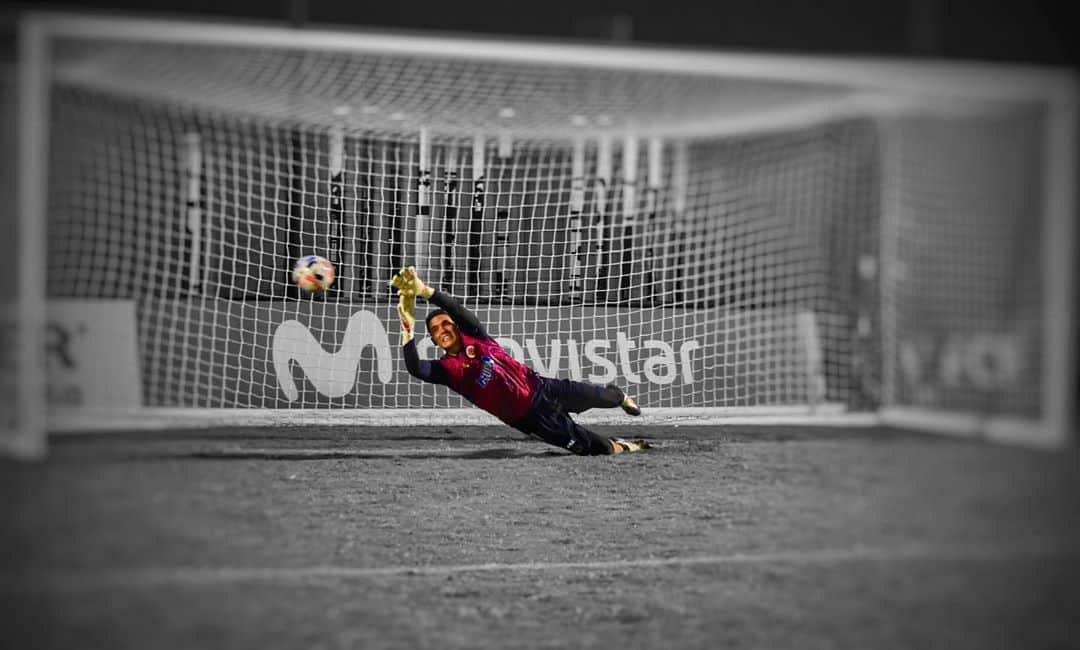 サッカー コロンビア代表チームのインスタグラム：「📸 🧤🔥  @aldairquintana   #VamosColombia 🇨🇴」