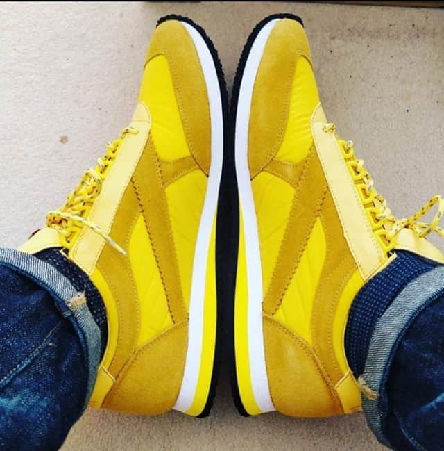 ウォルシュのインスタグラム：「Brightening up your day with our Voyager Yellow 🔥 Be sure to tag us in your photos to be featured! 📸  . Customer photo @adsbaird . . #normanwalshuk #normanwalsh #britishmanufacturing #madeinbritain #ukmfg #shoes #footwear #sneakers」