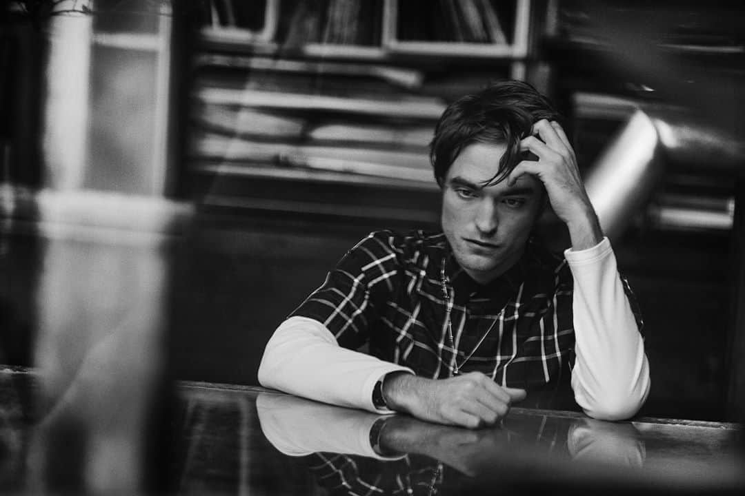 ピーター・リンドバーグさんのインスタグラム写真 - (ピーター・リンドバーグInstagram)「Robert Pattinson, Paris, 2016 #LindberghStories #RobertPattinson」10月8日 2時35分 - therealpeterlindbergh