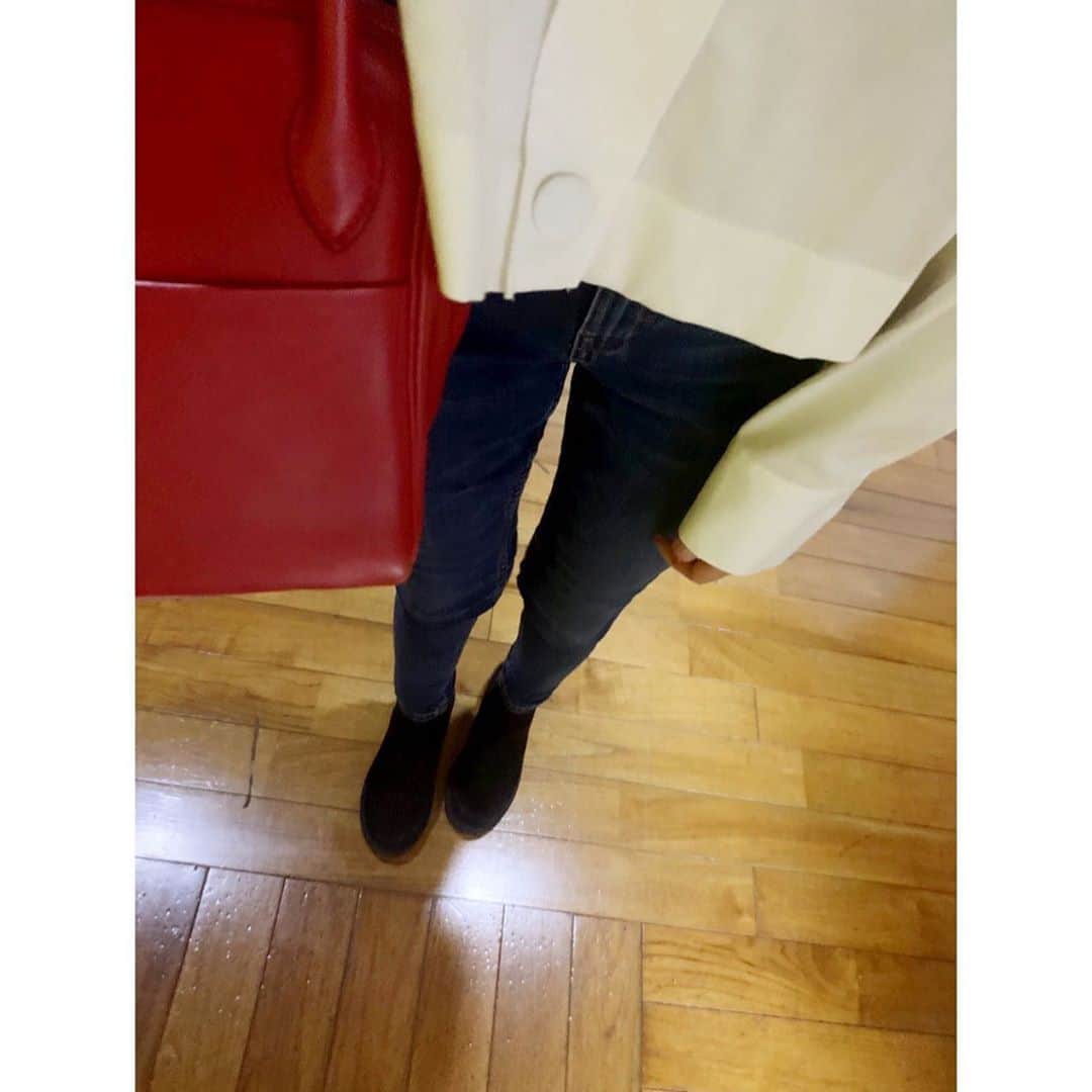 立花陽香さんのインスタグラム写真 - (立花陽香Instagram)「おニューの秋ブーツが、雨に打たれてびちょびちょです。👉🏻👉🏻綺麗なものも、一度汚してしまえば、気楽だね。🍂🍂🍂」10月8日 3時02分 - haruka_4