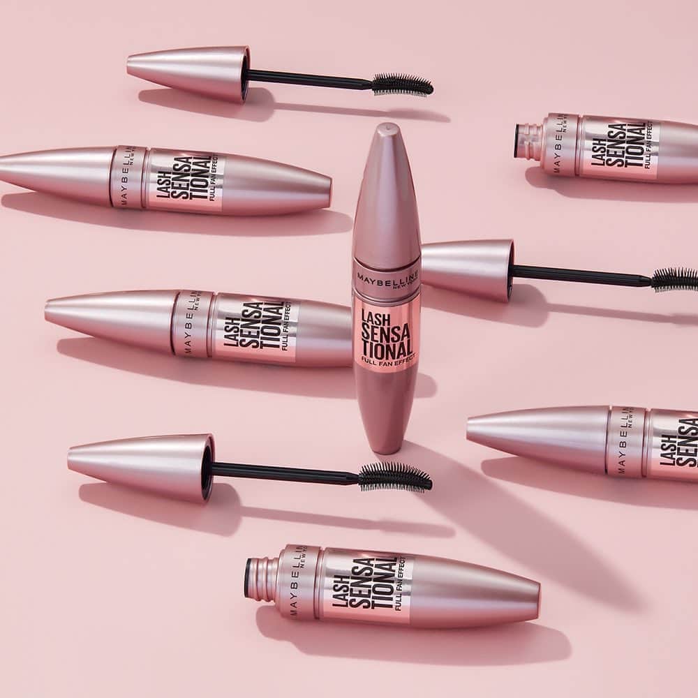 Maybelline New Yorkさんのインスタグラム写真 - (Maybelline New YorkInstagram)「Everyone’s favorite mascara! 😍 Tap to shop our new ‘midnight black’ shade to lengthen lashes and keep them soft and conditioned with the rose hip oil infused formula. Let us know in the comments if you’ve tried it!」10月8日 3時08分 - maybelline