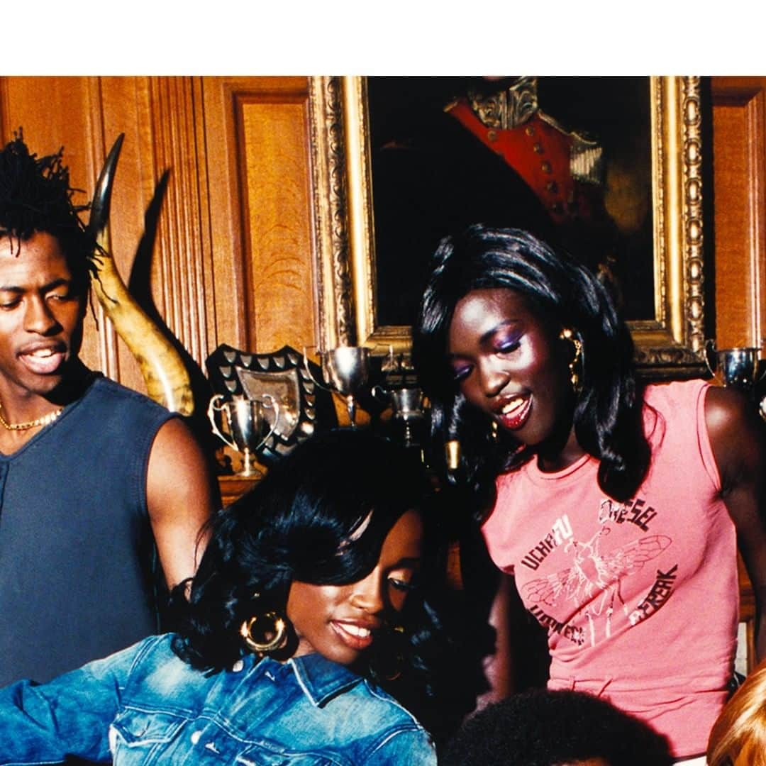 ディーゼルのインスタグラム：「DIESEL SS/2001 – Shot by Ellen Von Unwerth. Celebrating our heritage, looking forward to the next chapter.」
